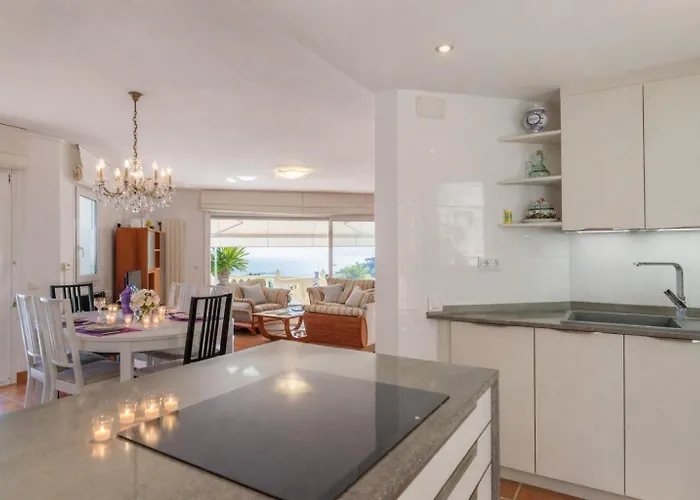 Yuta By Danlux Invest 펜션 *